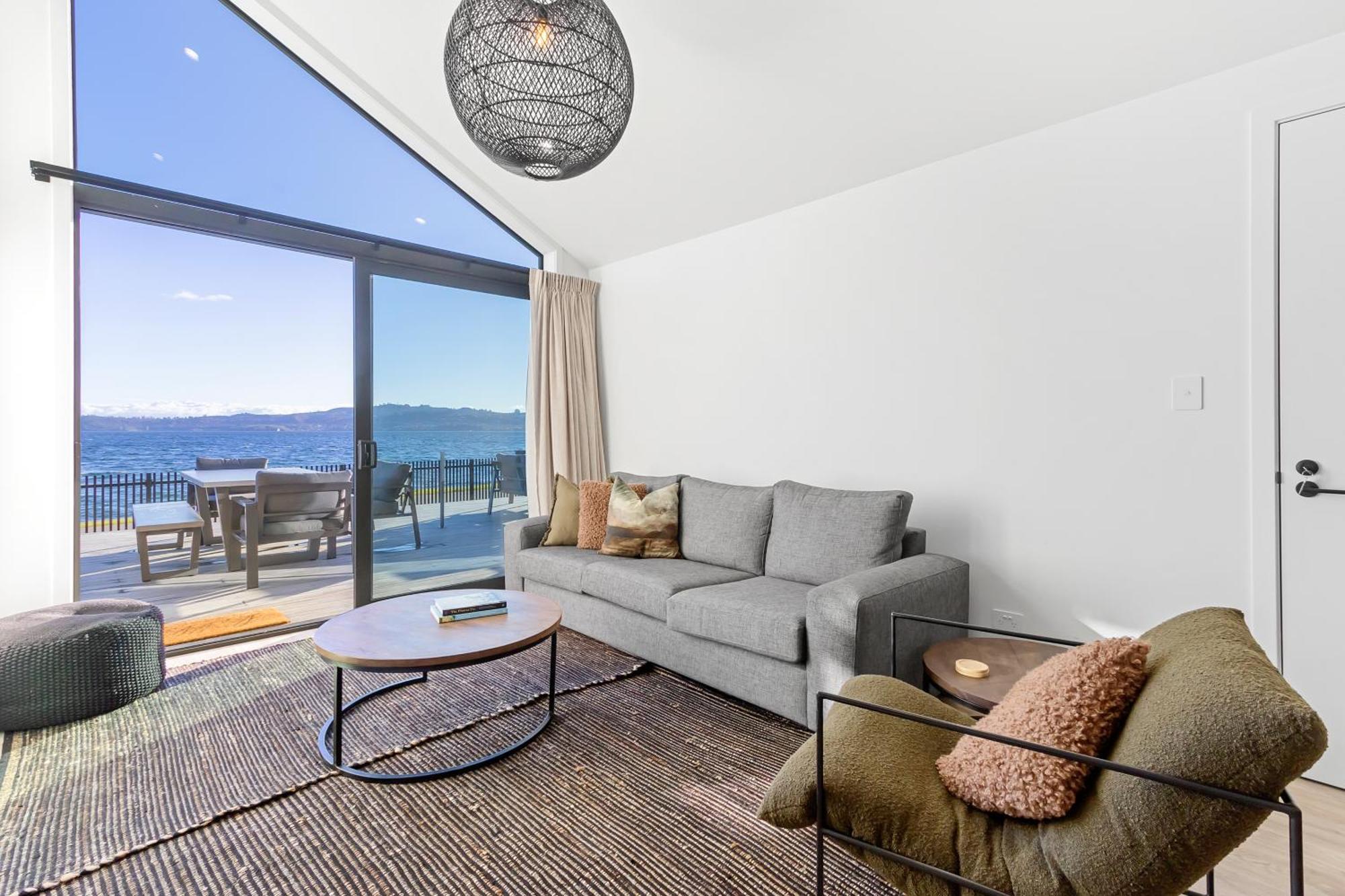 Absolute Lakefront House Lac Lac Taupo Extérieur photo